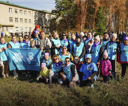 Сотрудники производства Siberian Wellness высадили деревья в Бердске