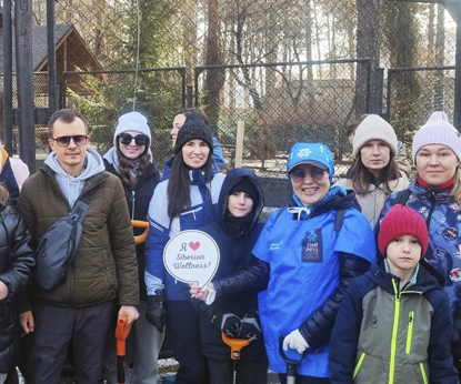 Волонтеры из команды Siberian Wellness присоединились к волонтерской акции в Новосибирском зоопарке